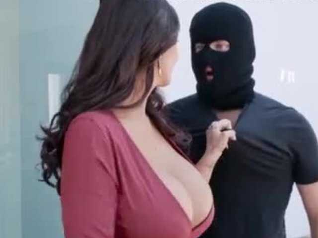 دردشة الفيديو المثيرة Sexthieves