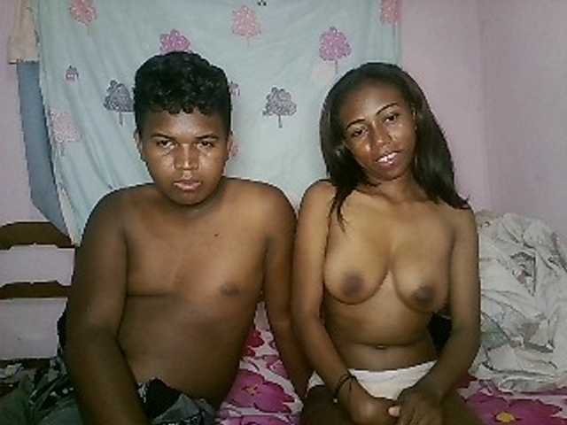 لقطات البث sexycouple32