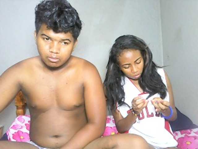 لقطات البث sexycouple32