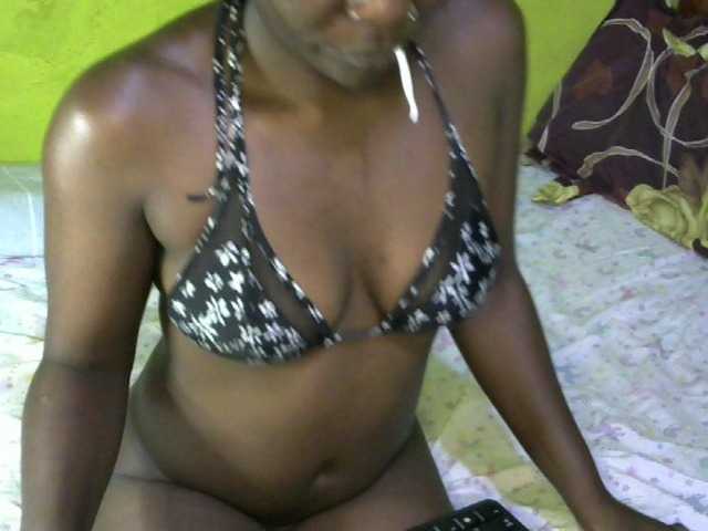 الصور Sexydee02 hey am new lets chat have fun and mingle together #ebony #new