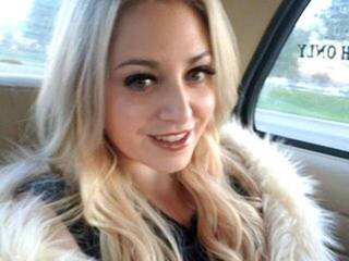 دردشة الفيديو المثيرة LucieLove