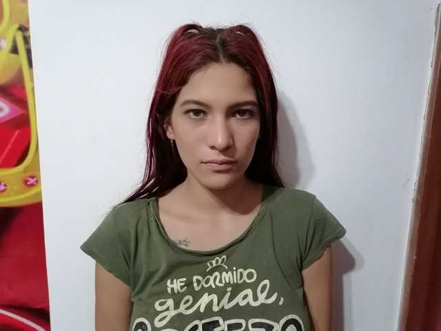 صورة الملف الشخصي sexyredgirl1