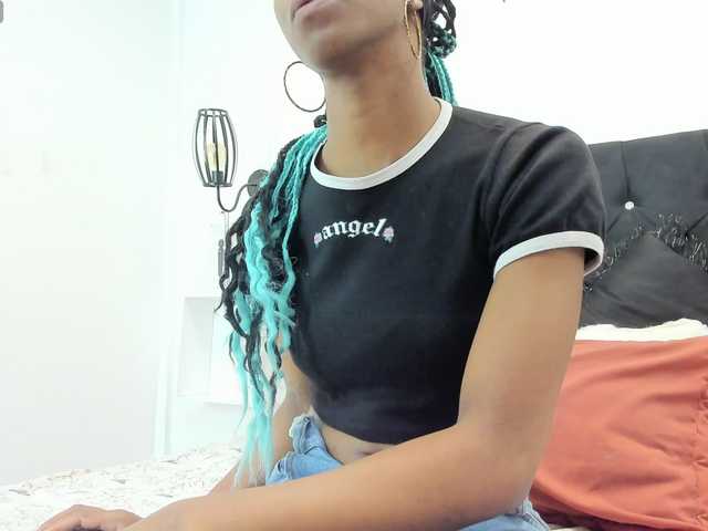 لقطات البث Shanelle3