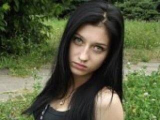 دردشة الفيديو المثيرة shanila