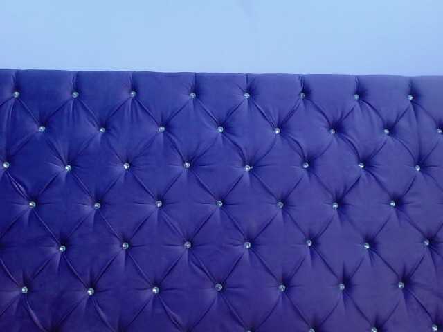 لقطات البث ShanthalFox