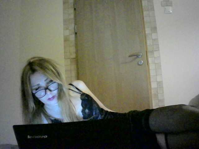 لقطات البث ShayaWinx