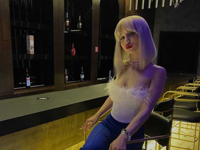 صورة الملف الشخصي nicoleblonde