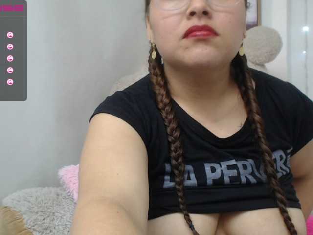 الصور shoffy-phill Hey lover's, I am a mature and very hot girl, new on the page ... wanting to know many naughty things.... #new #latina #bbw #squirt #lovense #bigtits #bigass #anal