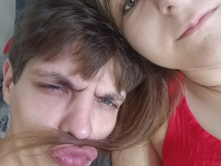 دردشة الفيديو المثيرة HornyLadyAndAndrey
