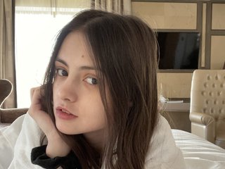 دردشة الفيديو المثيرة SilverSaya