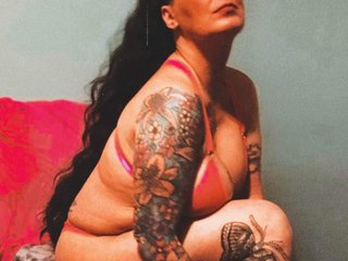 دردشة الفيديو المثيرة SimoneMoore