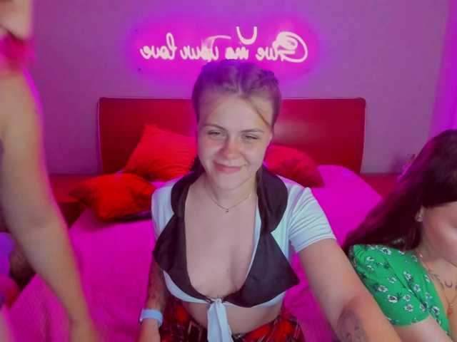 لقطات البث SixNipples