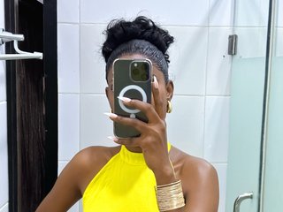 دردشة الفيديو المثيرة skinnycee