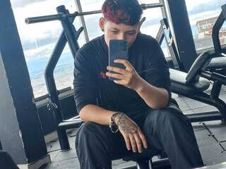 دردشة الفيديو المثيرة slut-tom1