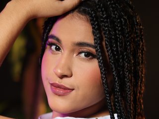 دردشة الفيديو المثيرة SoffiaMiller