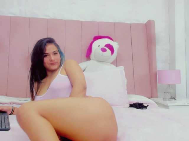 لقطات البث Sofia-Tayler