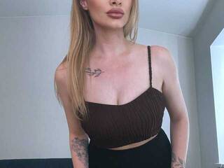 دردشة الفيديو المثيرة SofiaRay