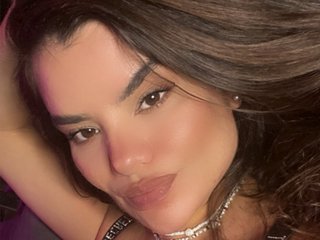 دردشة الفيديو المثيرة SofiaTequila