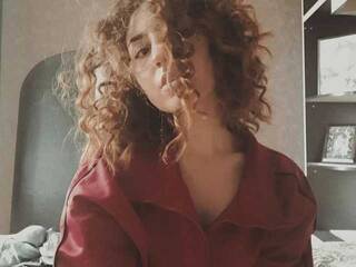 دردشة الفيديو المثيرة SofiyaRed