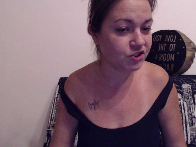 لقطات البث Softhottmilf