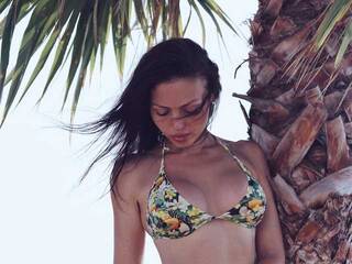 دردشة الفيديو المثيرة CreaMBabyy