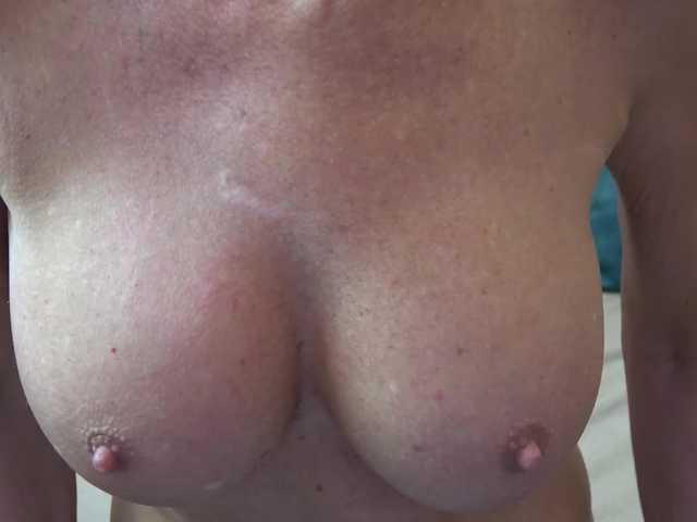 الصور SonjaKovach #new #bigboobs #mature #milf #ladies suck my wood-dildo (home made) lets cum with me if you can HIT my GOAL 656