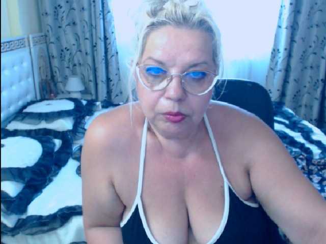 لقطات البث SonyaHotMilf