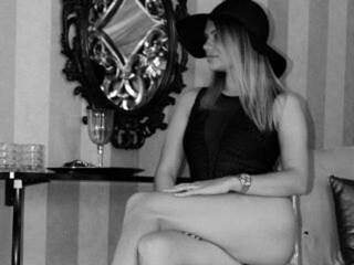 دردشة الفيديو المثيرة sonyajolie