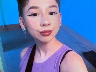 دردشة الفيديو المثيرة SonyaMeow