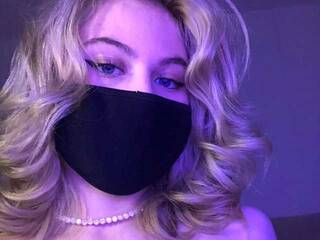 دردشة الفيديو المثيرة SonyaOOG