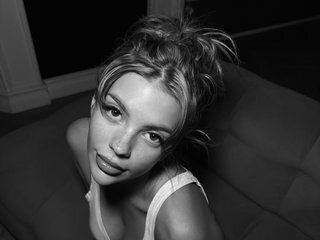 دردشة الفيديو المثيرة SophieFleurr