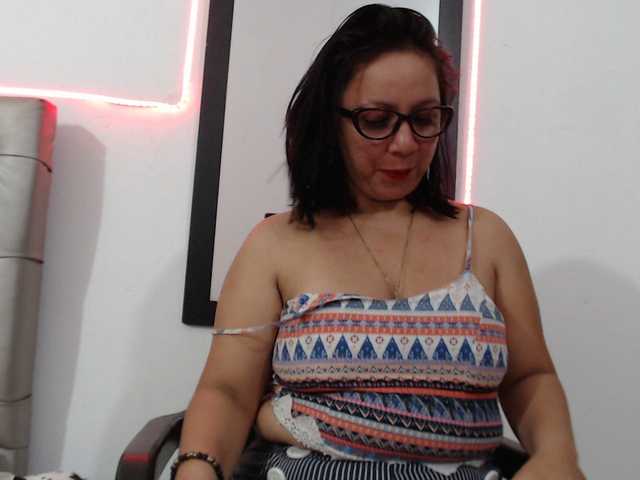 الصور Stefanycrazy lush,dommi2 tits(50) pussy(60) ass(70) :naked(100) :squirt(200) ) anal (250) :cum (pvt)