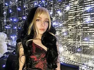 دردشة الفيديو المثيرة StephaniMarmi