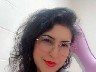 دردشة الفيديو المثيرة Strawberrymoon