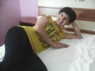 دردشة الفيديو المثيرة strawberychus