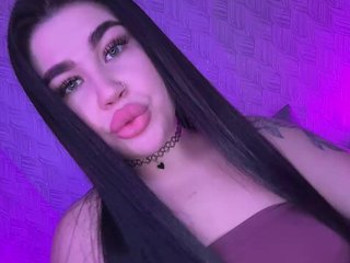 دردشة الفيديو المثيرة suchka-black-