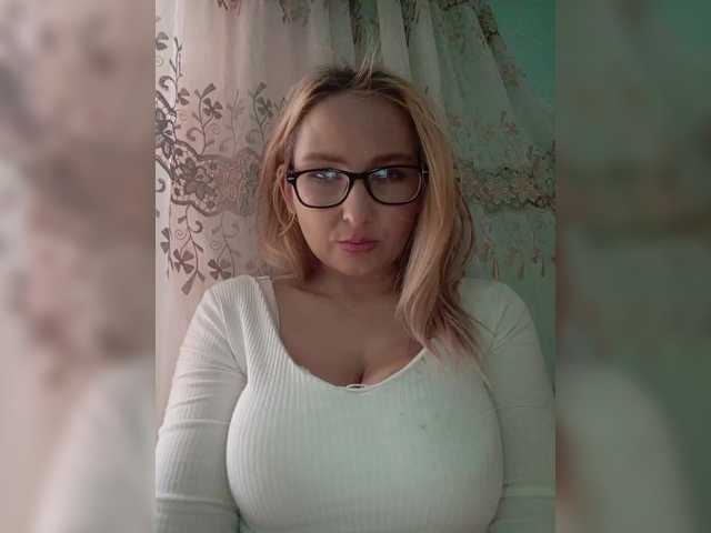 لقطات البث Sulie-Evelynne