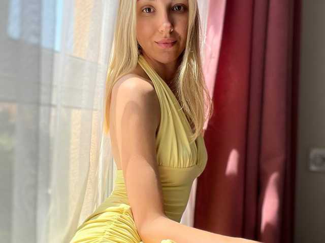 صورة الملف الشخصي SunnyRina25