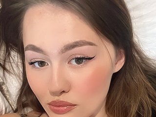 دردشة الفيديو المثيرة SunshineEmma