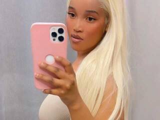 دردشة الفيديو المثيرة Sweetheartcocomwllow