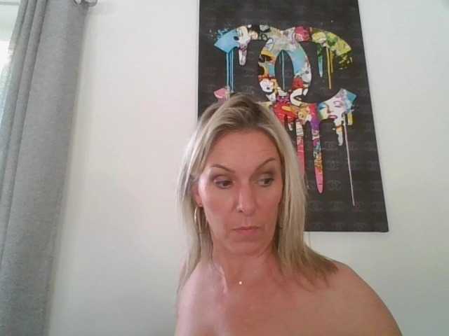 لقطات البث sweetladyhot820