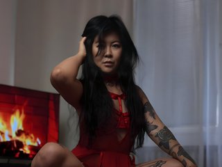 دردشة الفيديو المثيرة SweetyLaura