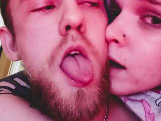 دردشة الفيديو المثيرة Airwoltina