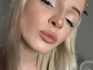 دردشة الفيديو المثيرة TaunyaMoyle