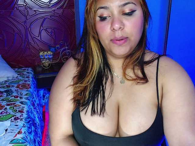 الصور Taylorbrown Welcome to my sexy show // show naked with oil in my body // #latina #bigass #bigboobs #lovense #fetish #Squirt