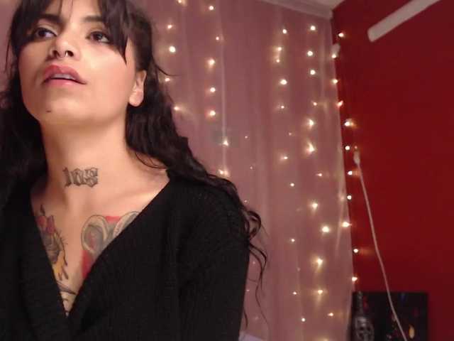 الصور terezza1 hey welcome to my room!!#latina#teen#tattos#pretty#sexy naked!!! finguer in pussy cum