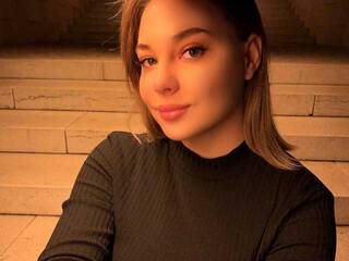 دردشة الفيديو المثيرة tessarise