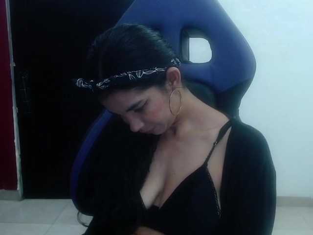 لقطات البث ThalianaMuler