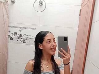 دردشة الفيديو المثيرة tharastiffler