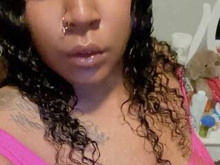 دردشة الفيديو المثيرة Thicaliciouss